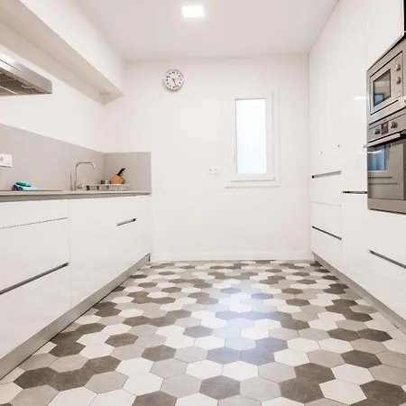 Bretxa - Local Rentss Апартаменты *